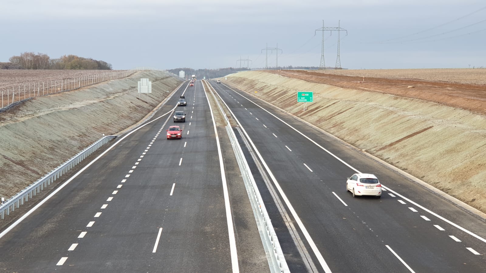 Motorway D6 to Karlovy Vary is longer by 10 kilometres. Drivers can use new Řevničov bypass.