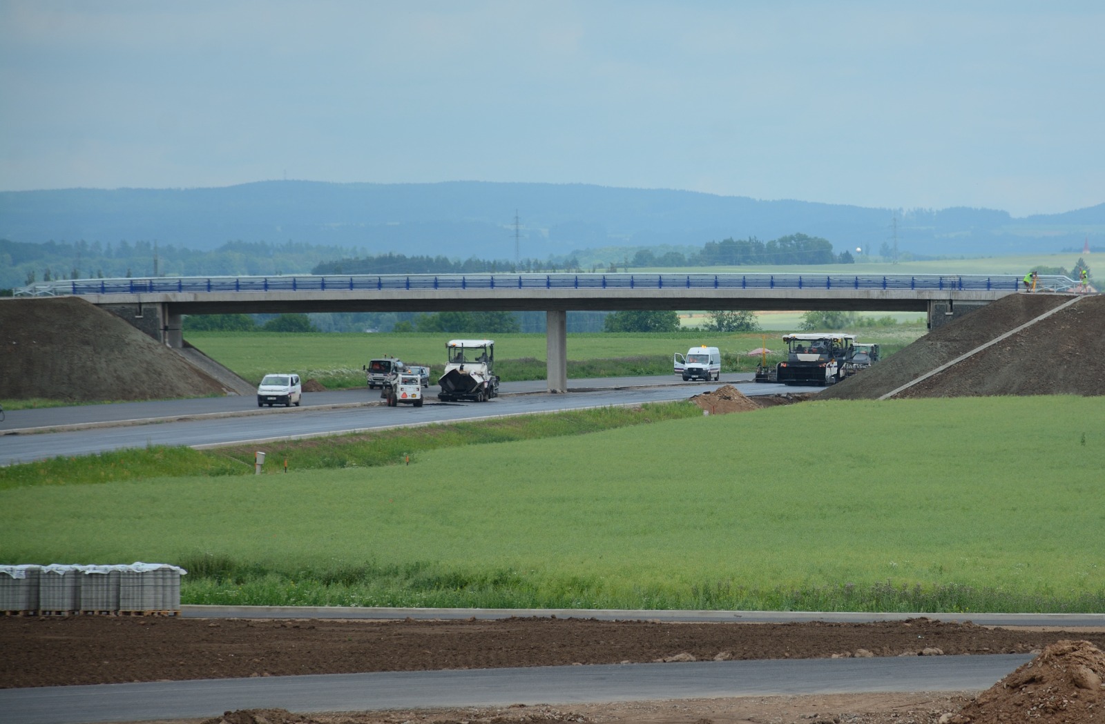 The motorway from Hradec Králové to Jaroměř will open in December