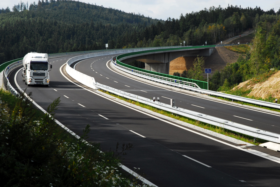 Novela o liniových stavbách zrychlí pomalou přípravu a výstavbu nových dálnic
