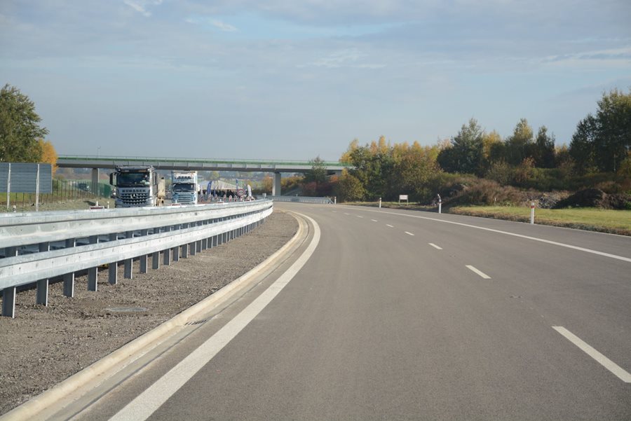Řidičům se otevřel úsek dálnice D3 mezi Veselím nad Lužnicí a Bošilcem