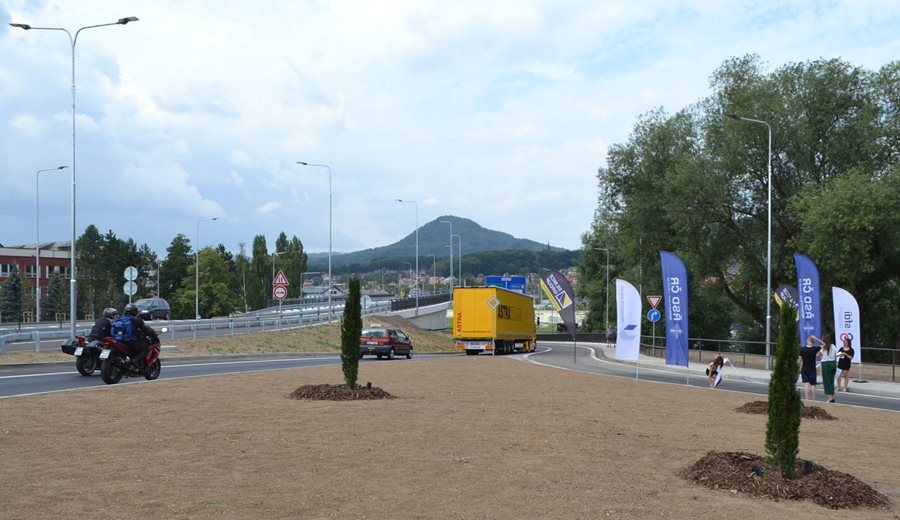 The relocated road I/62 Děčín - Vilsnice has opened for drivers 