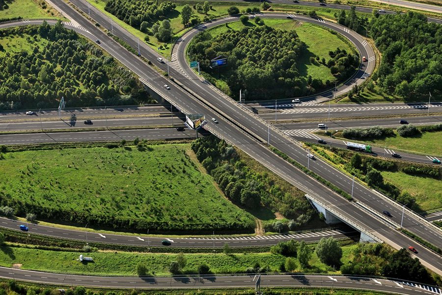 Příprava nových dálnic do deseti let, liniový zákon urychlující výstavbu míří do vlády