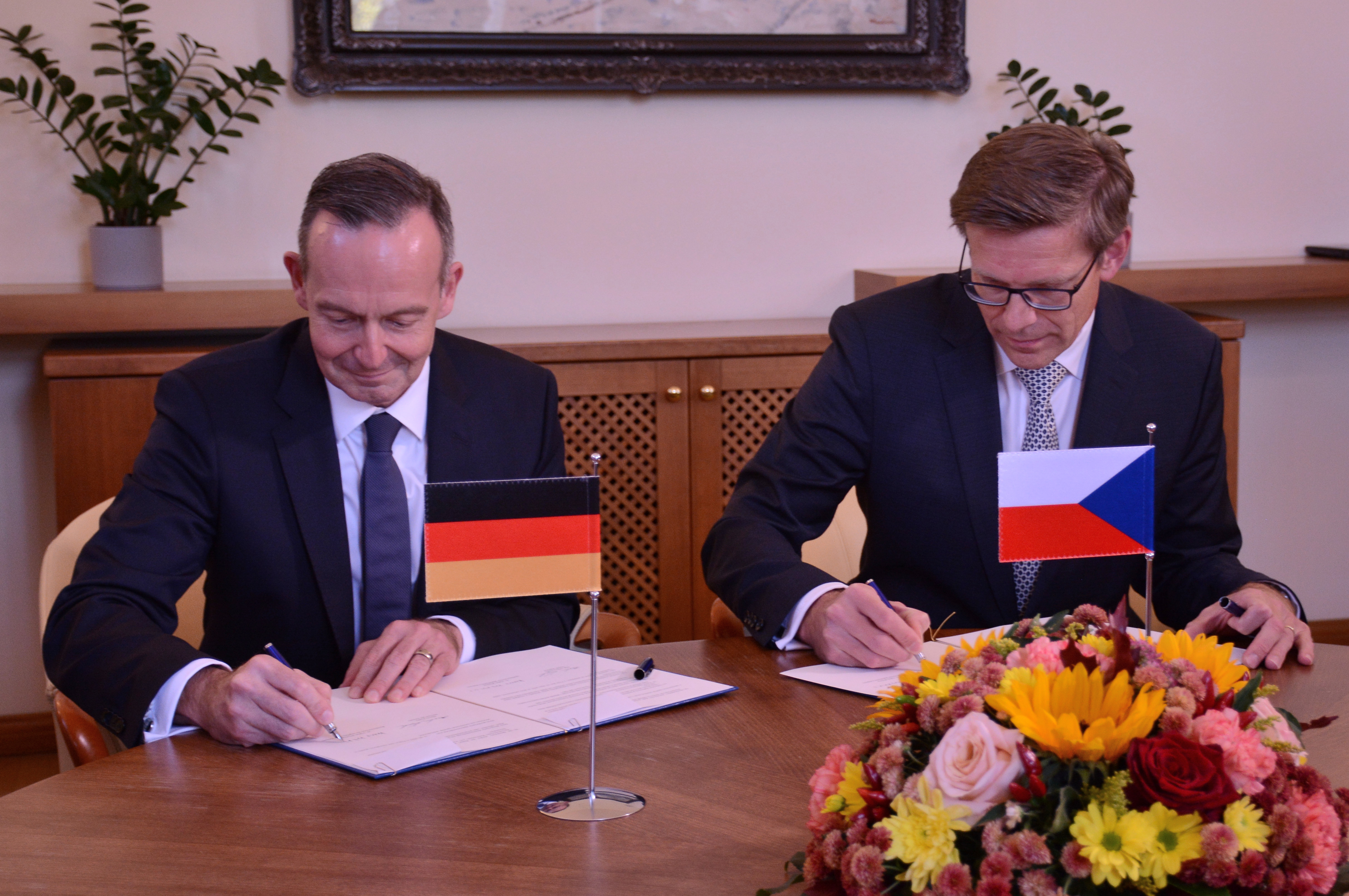 The railway connection between the Czech Republic and Germany will improve