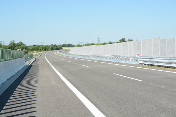 A new section of the D3 motorway was opened and will stay free of charge until the end of the year